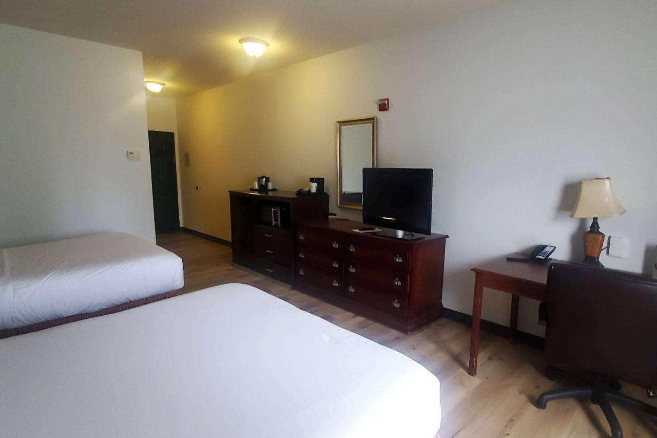 Wingate By Wyndham Youngstown - Austintown 외부 사진