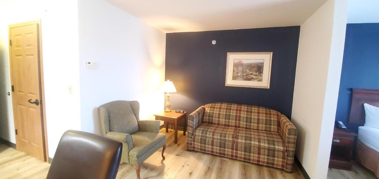Wingate By Wyndham Youngstown - Austintown 외부 사진