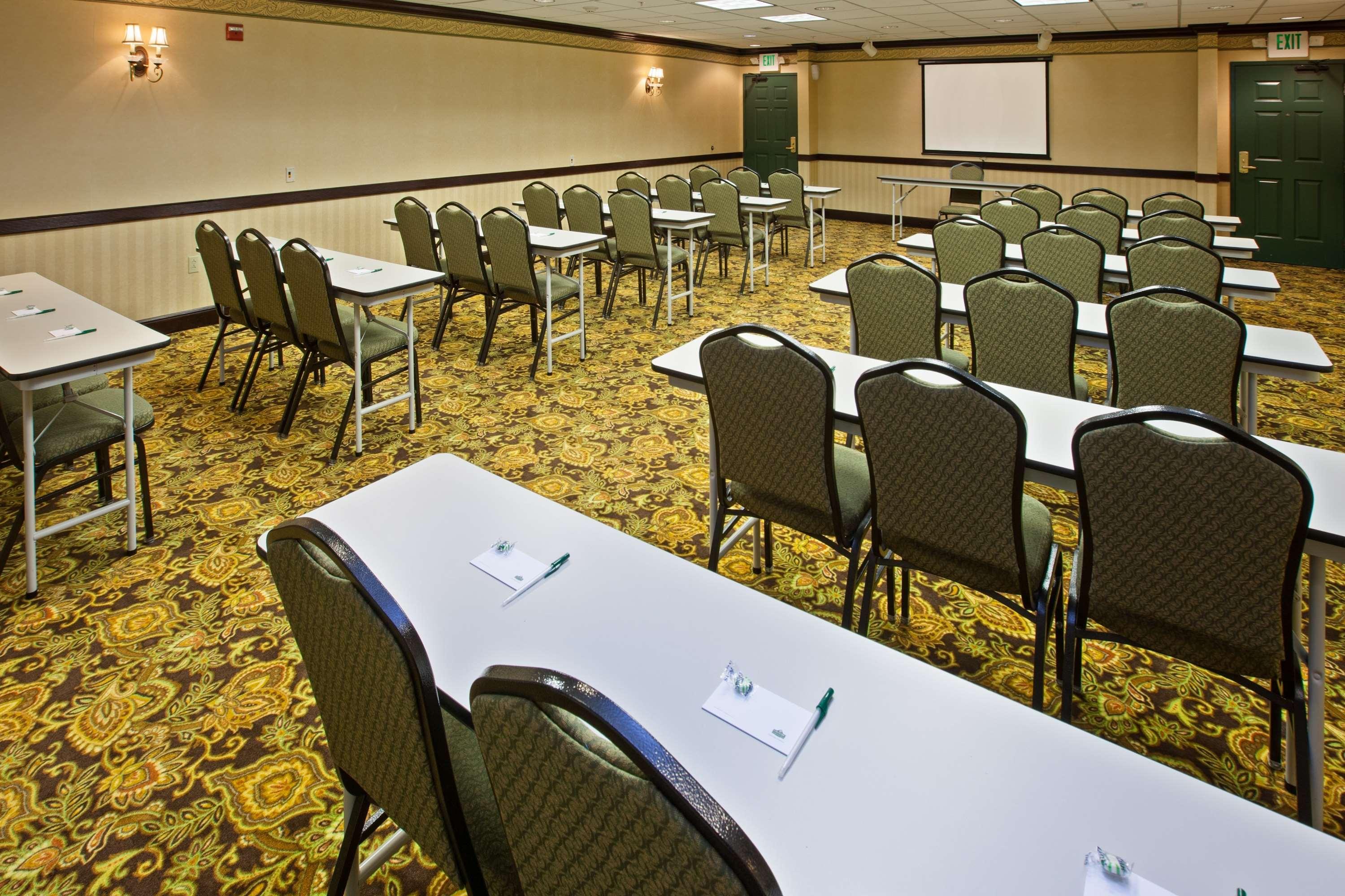 Wingate By Wyndham Youngstown - Austintown 외부 사진